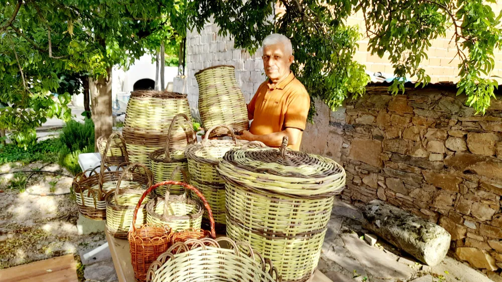 Babasından öğrendi, 