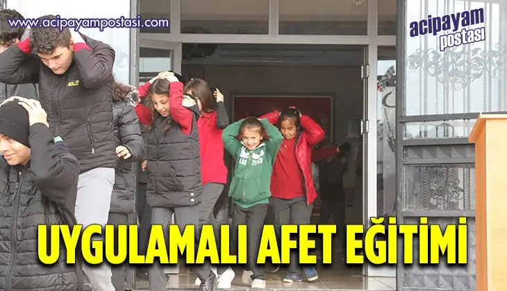 Öğrencilere
                    uygulamalı afet eğitimi